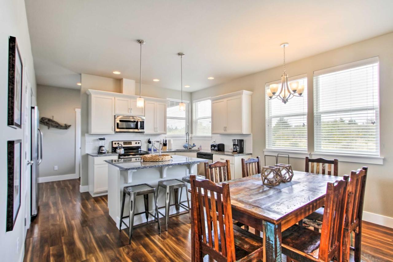 Ocean Shores House With Hot Tub - Walk To Beach Exterior foto